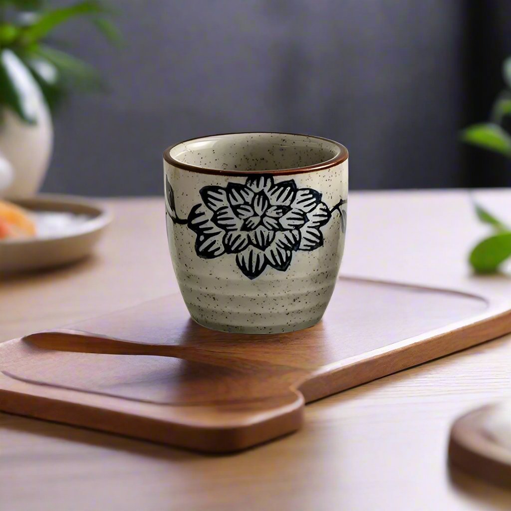 Japanese Style Hefeng Hand-Painted Ceramic Tea Cup, Wine Cup, Small Size Drinking Cup, Hotel Heat-Resistant Thickened Home Tea