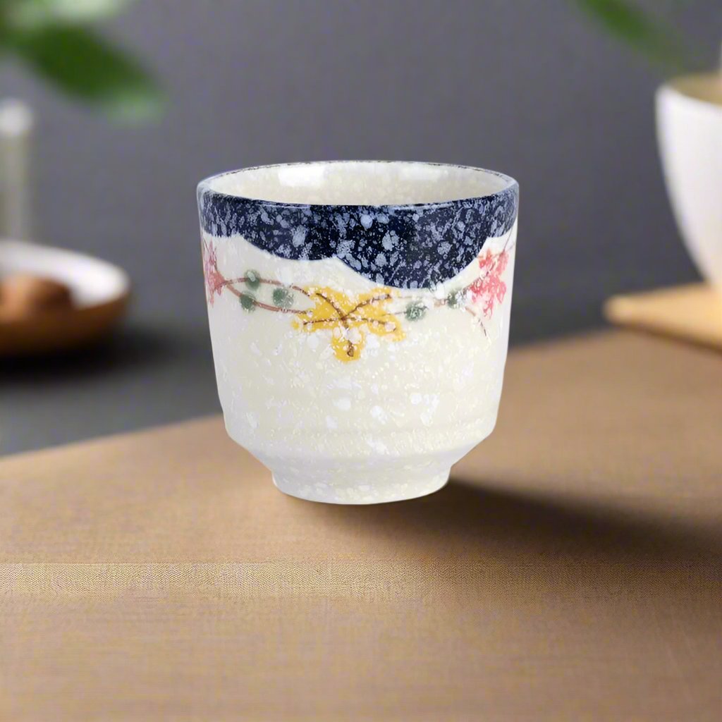 Japanese Style Hefeng Hand-Painted Ceramic Tea Cup, Wine Cup, Small Size Drinking Cup, Hotel Heat-Resistant Thickened Home Tea